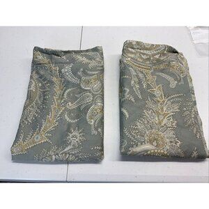 2 Pottery Barn Lewis Paisley Standard Shams Floral  sage Green Tan‎  Classic